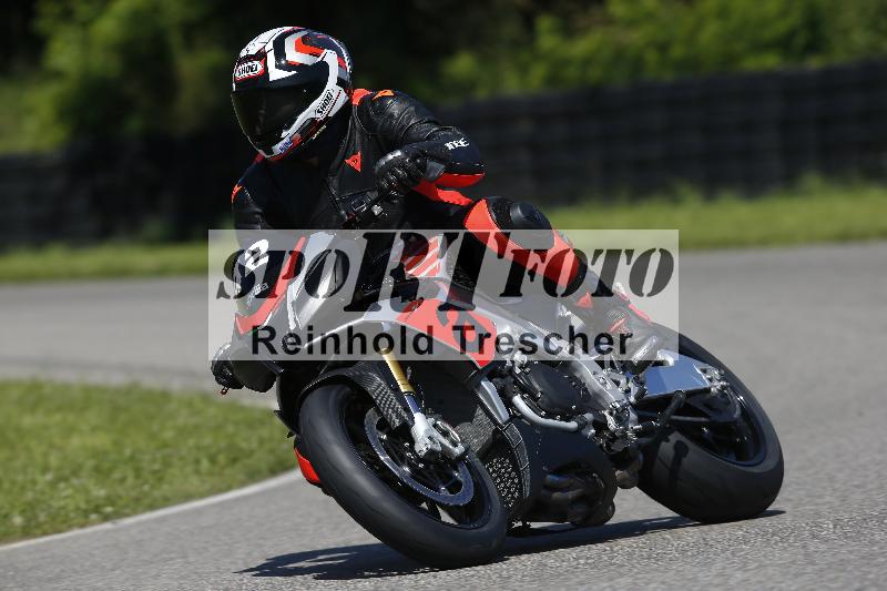 /Archiv-2024/29 12.06.2024 MOTO.CH Track Day ADR/Gruppe blau/42